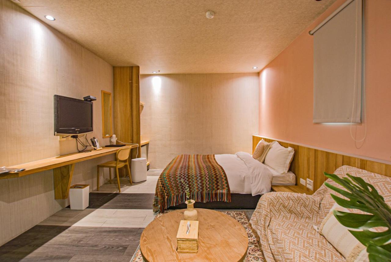 Ashare Hotel Yilan Exteriör bild